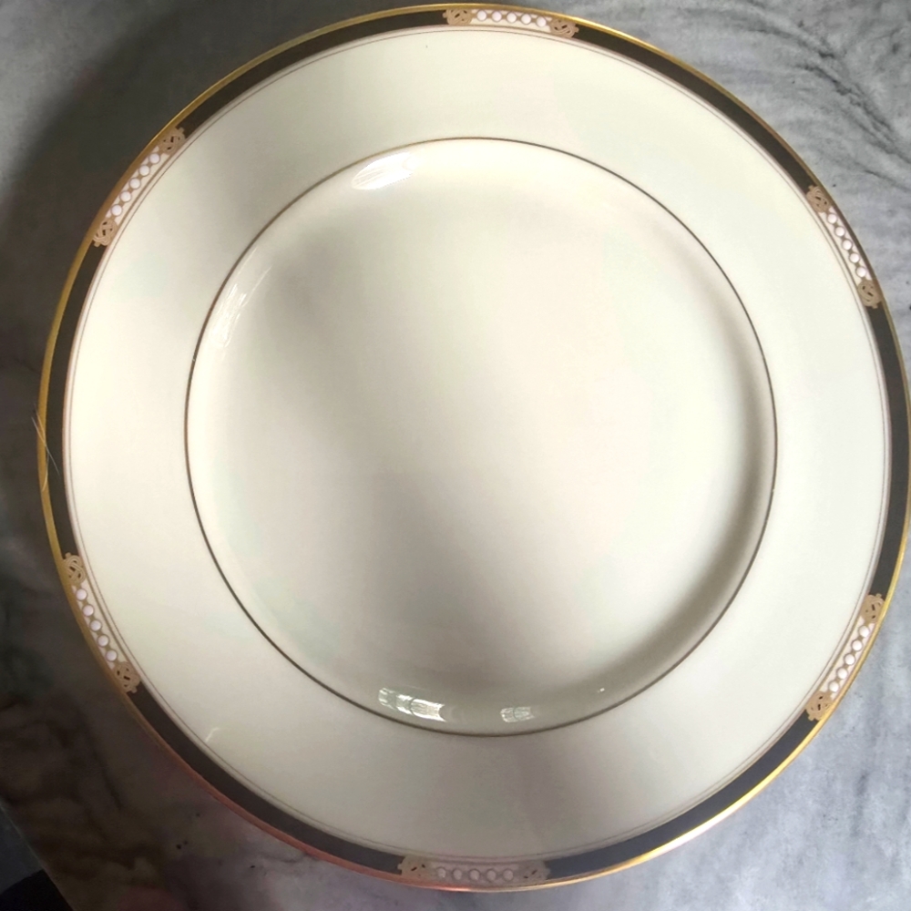 Lenox Hancock Presidential 6, 5 Piece Gold and White Dinnerware Set, 30 Pieces - Picture 2 of 7
